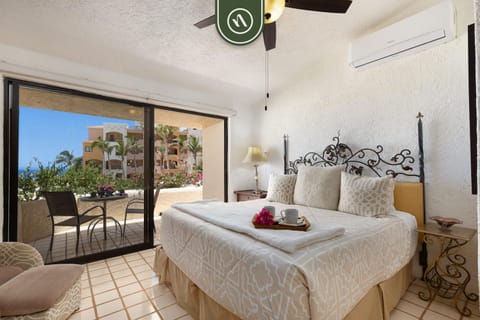 Mexican-Style 3 BR Condo - Oceanfront Pool - Beach Apartment in Cabo San Lucas