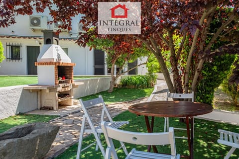 Patio, Garden, Garden view