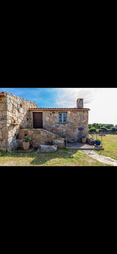 U Caseddu Di Francescu, piscine privée, plage à 10mins Villa in Bonifacio