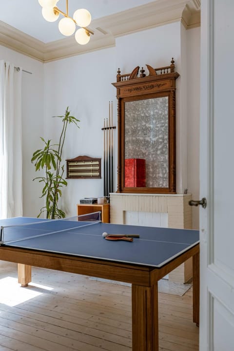 Game Room, Table tennis