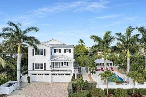 Conch Cottage House in Marathon