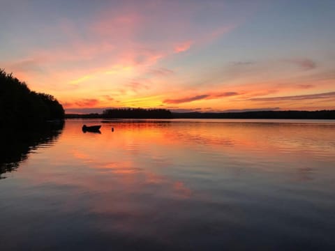 Acadia Waterfront Escape House in Surry