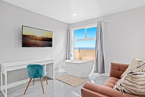 1628 West Oceanfront Oasis - All Units Apartment in Balboa Peninsula