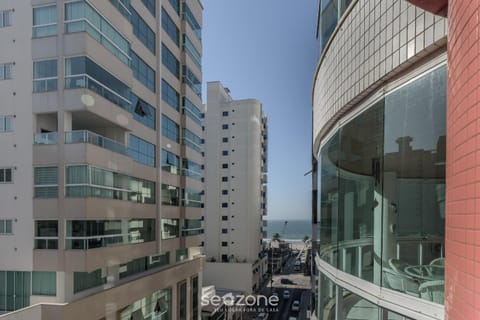 Balcony/Terrace, City view