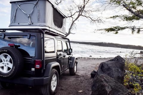 CampCar Maui Jeeps SUVs Hybrid Camper van Rentals with equipment and Travel Advice Luxury tent in Wailuku