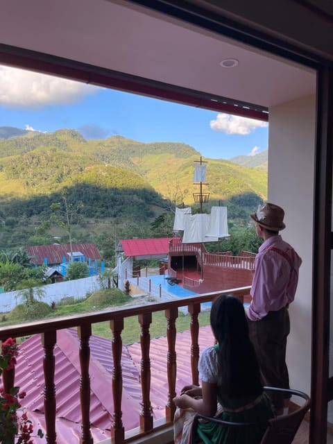 Day, People, Natural landscape, View (from property/room), Balcony/Terrace, Mountain view, group of guests