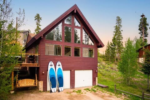 The Grand Getaway - Hot Tub & Paddle Boards Chalé in Rocky Mountain National Park