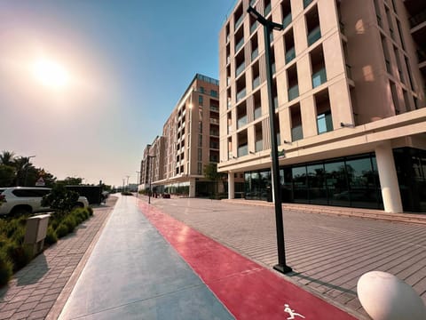 Property building, Street view