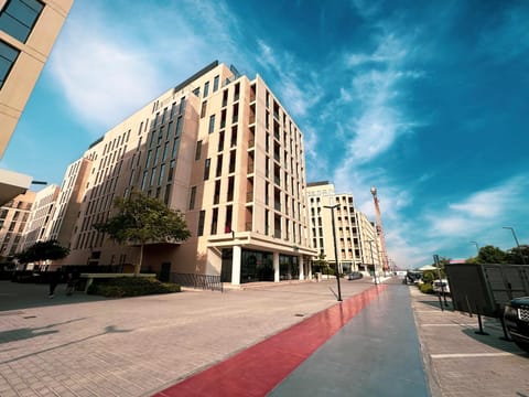 Property building, Neighbourhood, City view, Street view