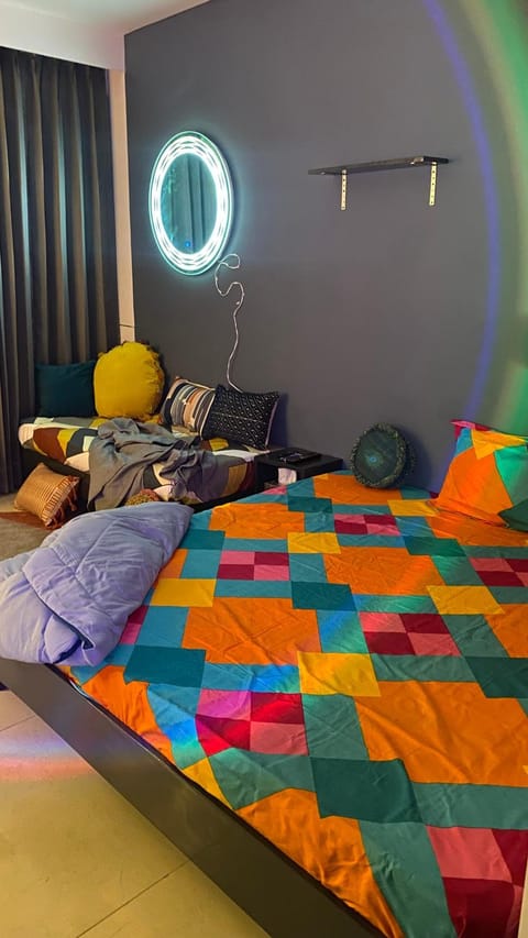 Two Passangers Netflix Circle studio Apartment in Gurugram