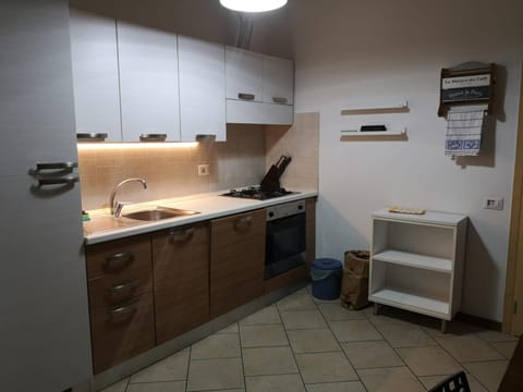 Appartamento con posto auto Apartment in Viareggio