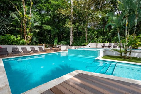 Balcony/Terrace, Swimming pool