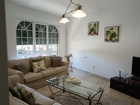 TV and multimedia, Living room, Dining area