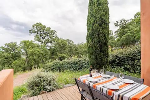 Patio, Garden, Balcony/Terrace