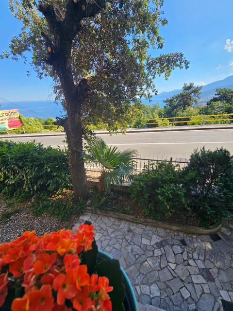 Lovely apartment with a private terrace and sea view Apartment in Opatija