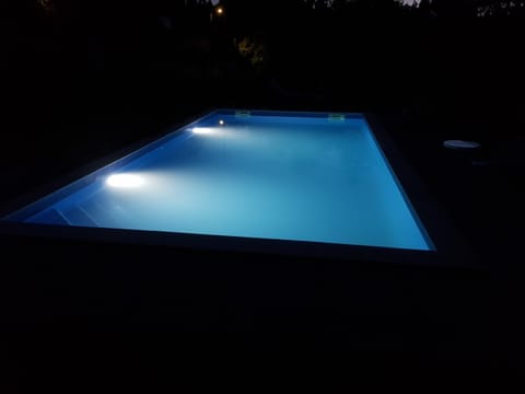 Night, Pool view