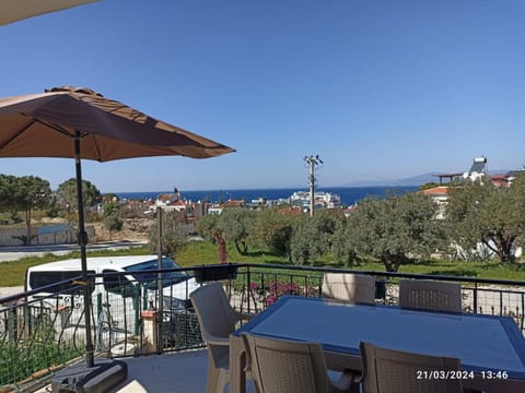 KADINLAR DENİZİ PLAJINDA full DENİZ MANZARALI VİLLA Villa in Kusadasi