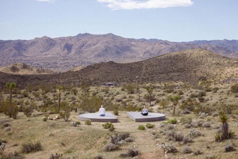 Yin And Yang The Perfect Joshua Tree Retreat House in Yucca Valley