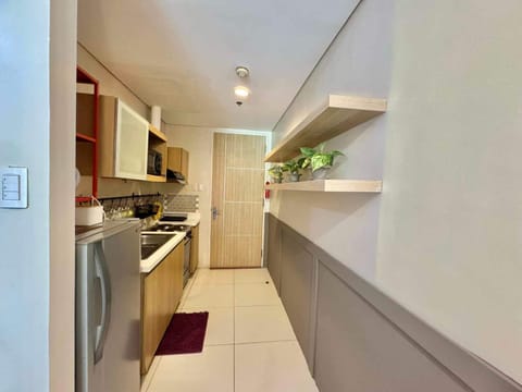 Kitchen or kitchenette, kitchen, kitchen