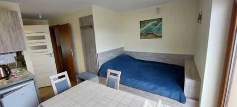 Bed, Photo of the whole room, Seating area