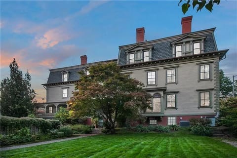 The Underwood-Hale House Bed and Breakfast in Providence