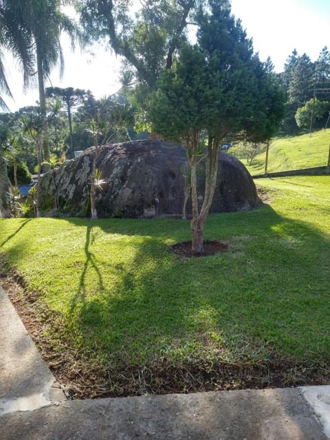 Sítio com natureza privilegiada House in State of São Paulo