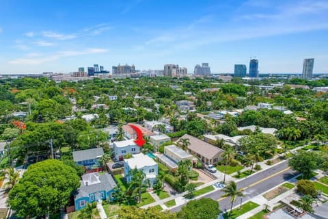 Neighbourhood, Bird's eye view, City view, Street view, Location