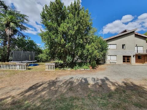 Villa avec piscine chauffée proche Toulouse centre Villa in Toulouse