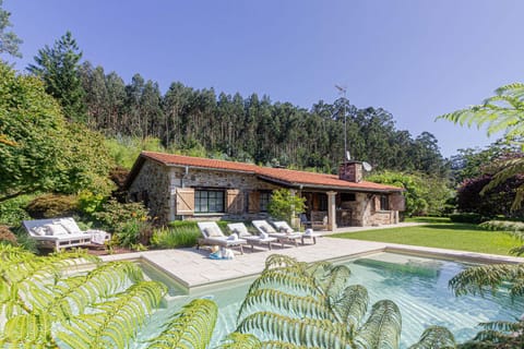 Property building, Natural landscape, Garden, Garden view, Pool view, Swimming pool