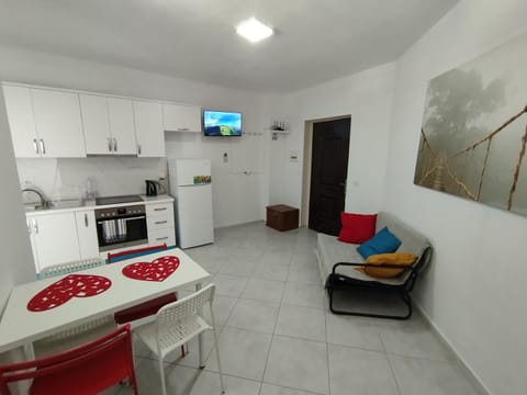 Irek's Vlora Plazhi i Vjeter Apartments Apartment in Vlorë