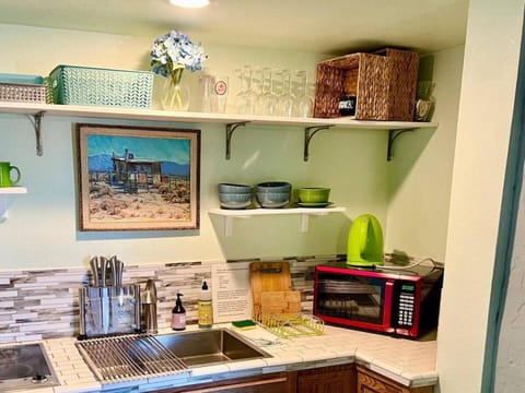 Communal kitchen, microwave, stove, kitchen