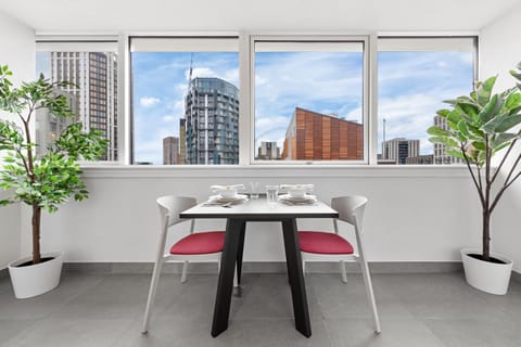 View (from property/room), Balcony/Terrace, Dining area, City view