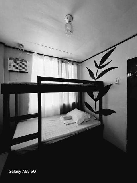 Photo of the whole room, bunk bed