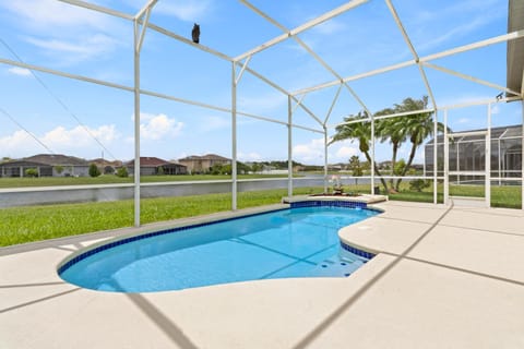 Lake view, Swimming pool