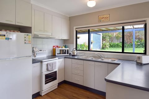 10 Hay Street - Pet Friendly House in Bermagui