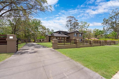 Property building, Natural landscape, Garden view