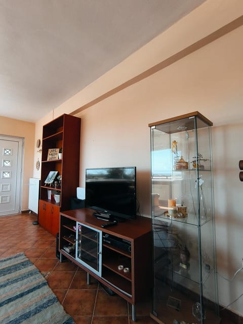 Communal lounge/ TV room, TV and multimedia, Evening entertainment, wardrobe