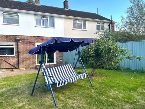 Property building, Spring, Day, Garden, Garden view