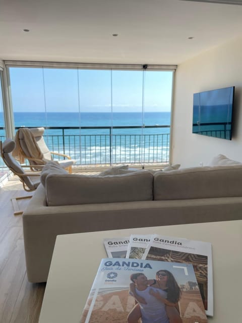 TV and multimedia, Living room, Sea view