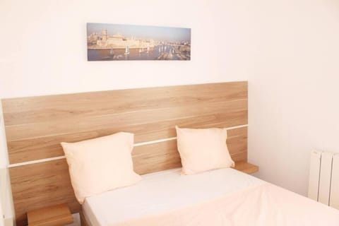 Ideal Apartment For 4 By Marseille Airport Apartment in Marignane