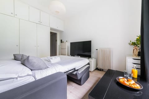 Studio jardin coeur de Neuilly - 2P Apartment in Levallois-Perret