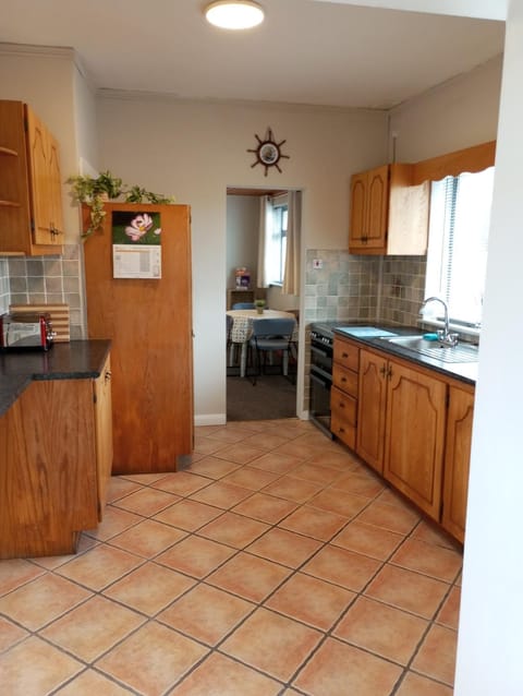 Mae's Chalet Apartment in County Galway