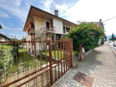 Property building, Garden view, Street view