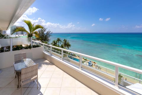 Day, View (from property/room), Balcony/Terrace, Seating area, Beach, Sea view