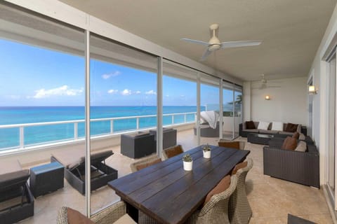 Seating area, Sea view