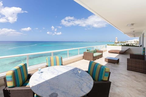 Patio, Day, View (from property/room), Balcony/Terrace, Living room, Beach, Sea view, sunbed