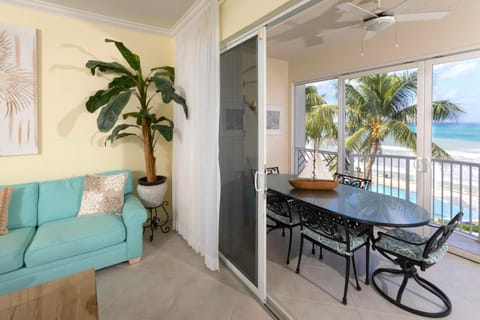 Patio, Day, View (from property/room), Balcony/Terrace, Living room, Seating area, Sea view