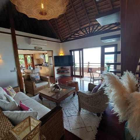 180 Degree Stunning Ocean Views in Entirely Equipped Villa! Villa in Moorea-Maiao