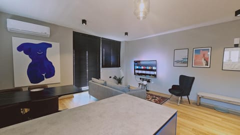 Communal lounge/ TV room, Living room