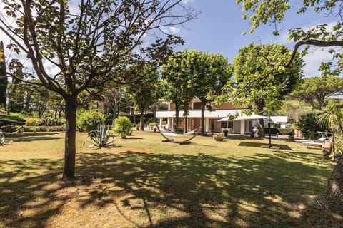 Benvenuti a Eden, villa con piscina e giardino Villa in Pesaro